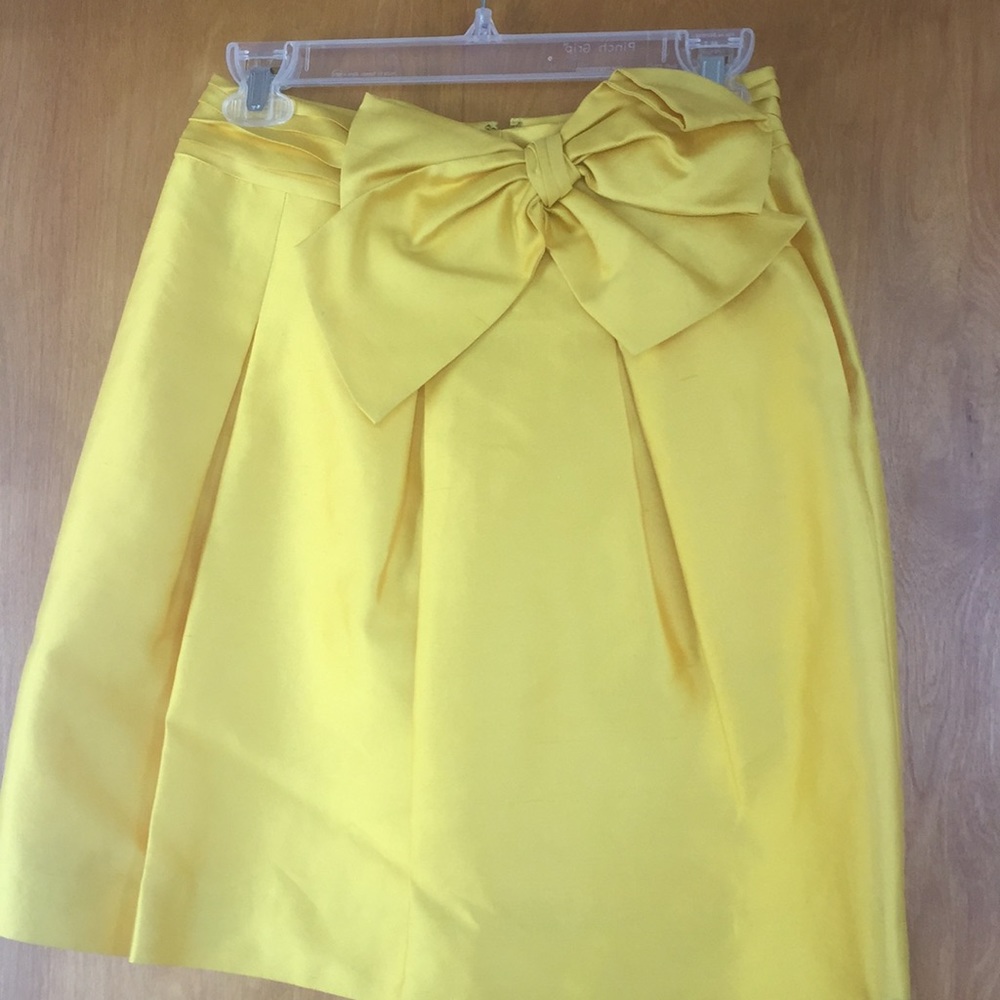 GIFTED 🌟Host Pick 🎉KATE SPADE NY SKIRT - Picture 3 of 8